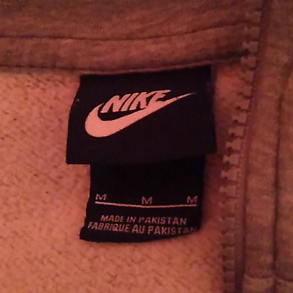 Nike jacket - Picture 4 of 4